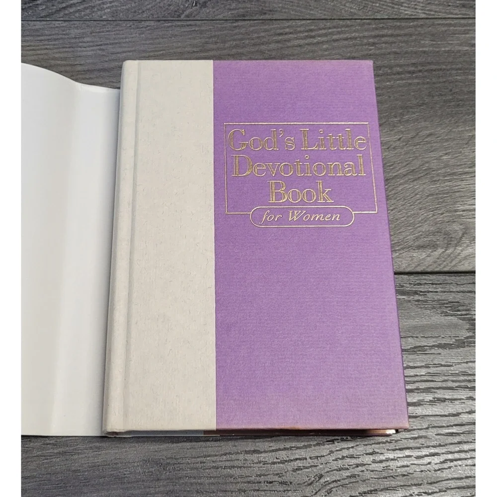 God's Little Devotional Book For Women (Hardcover Book)
